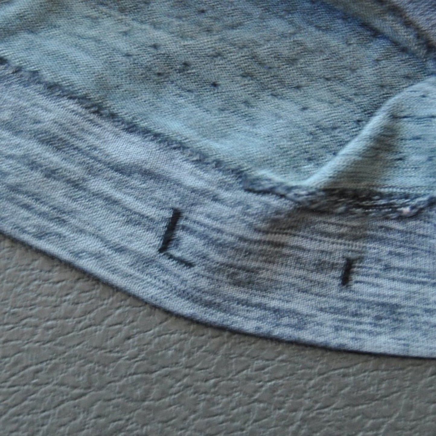 Lululemon Large Gray Lightweight Metal Vent Tech Long Sleeve Shirt