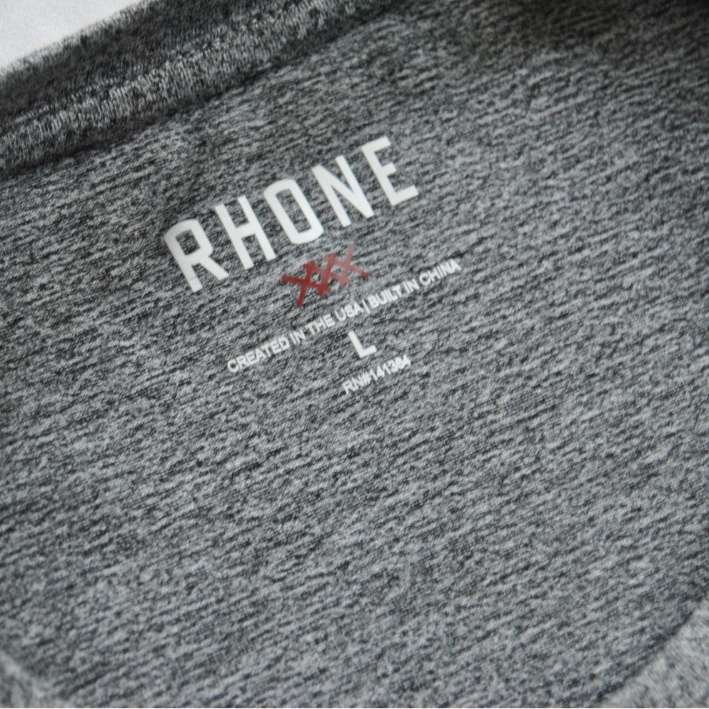 Rhone Large Gray Short Sleeve Shirt