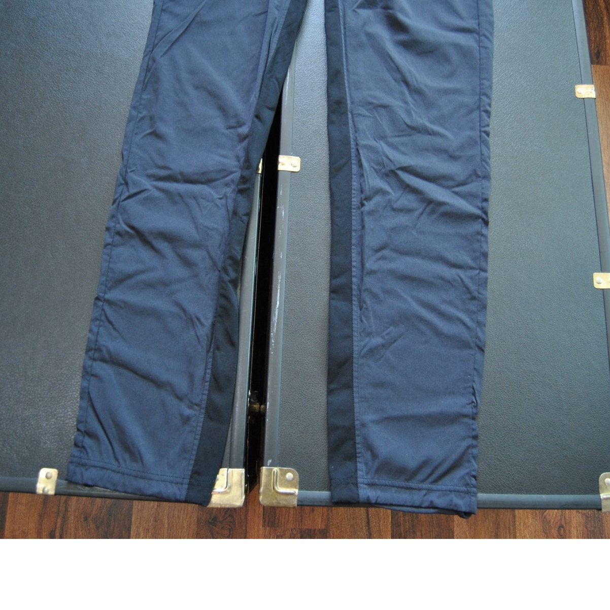 Lululemon X-Small Two-Tone Black Sweatpants w/ Pockets