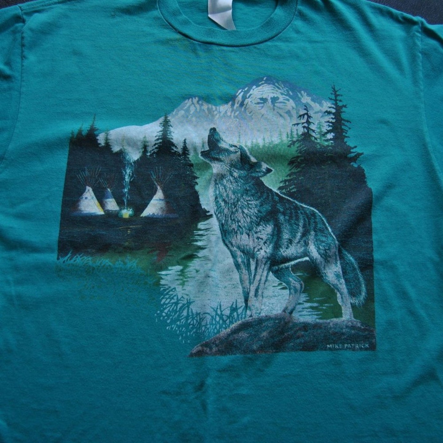 Wolf by Mike Patrick Large Teal Short Sleeve Shirt