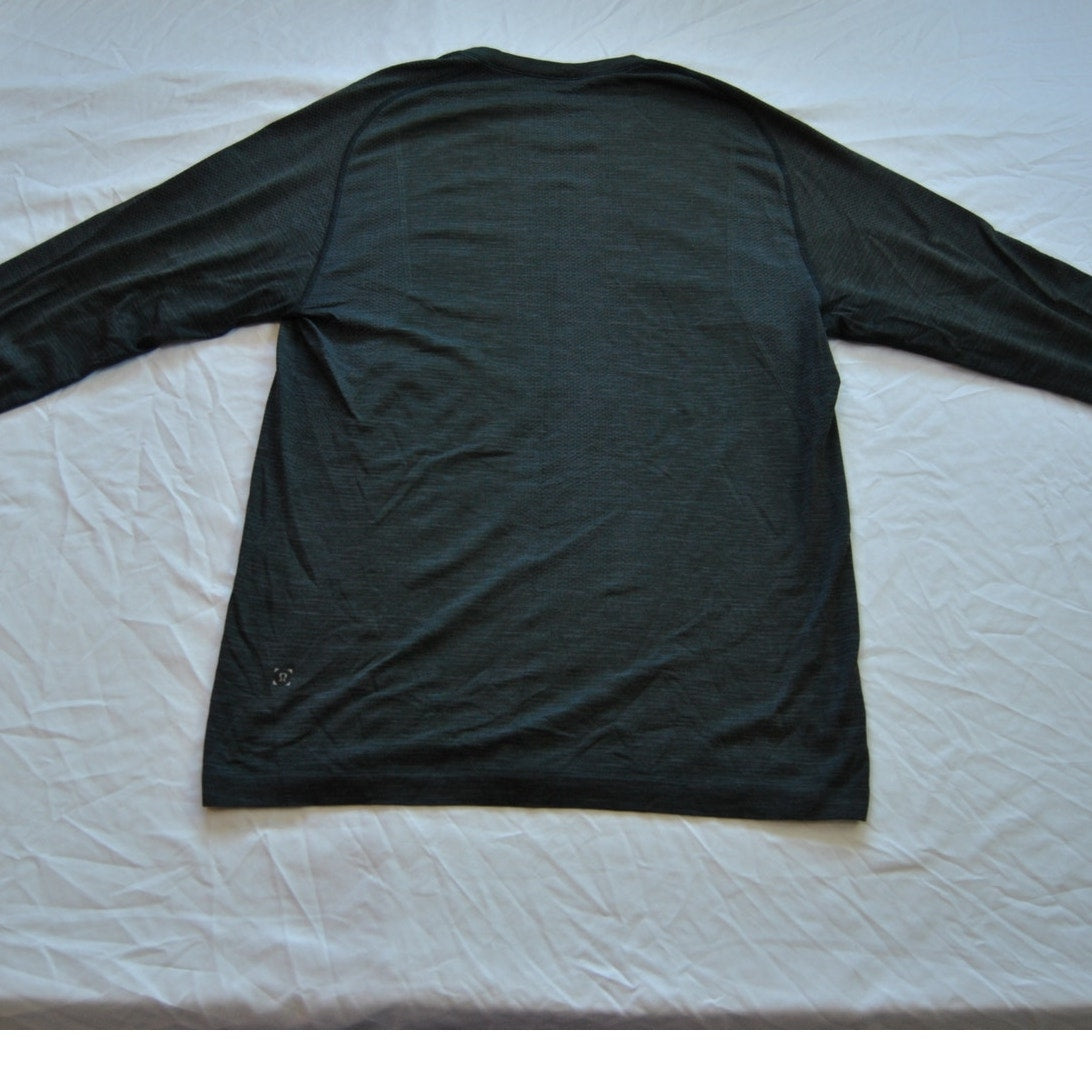 Lululemon Long Sleeve Shirt Medium Dark Gray