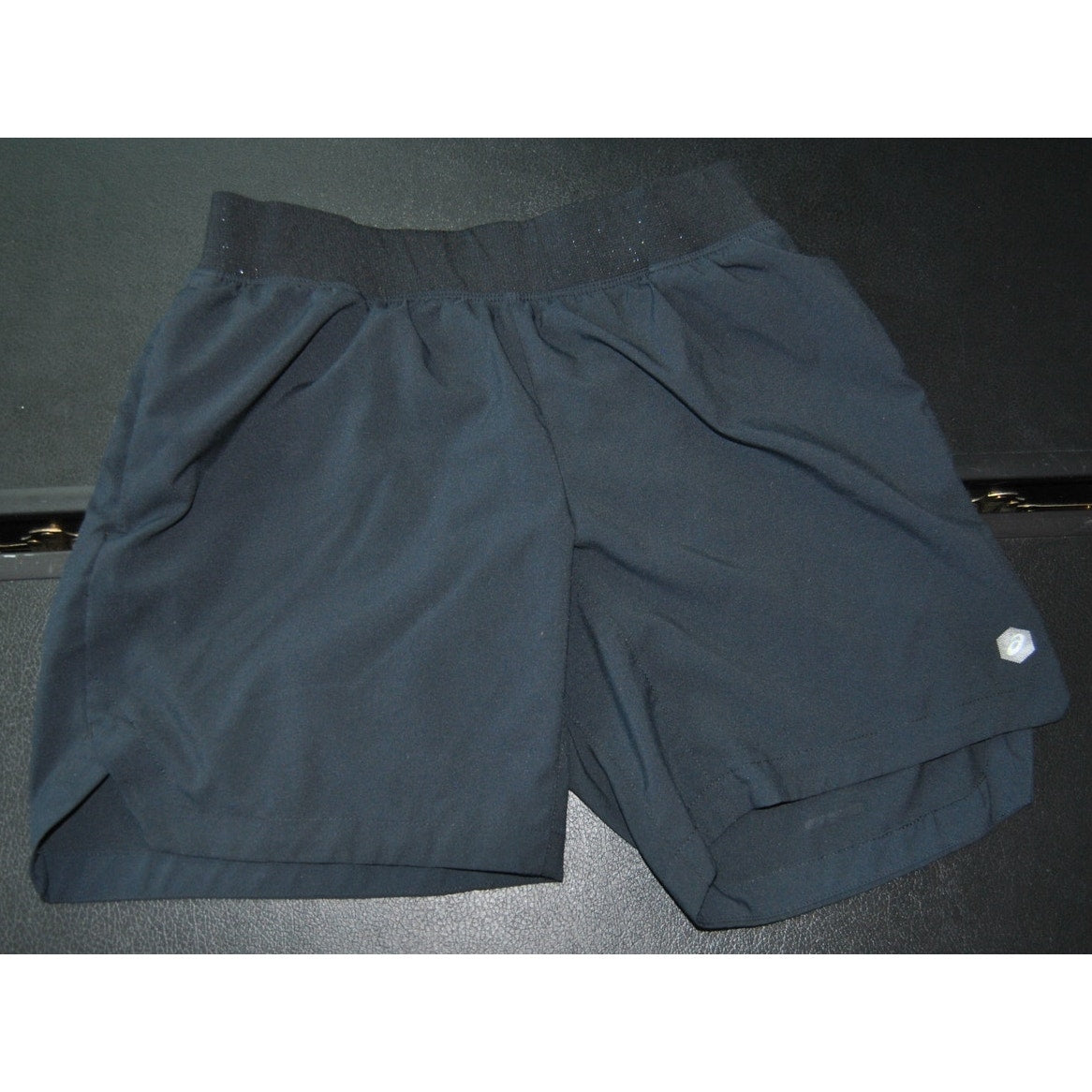 Asics Small Black 7" inseam Shorts with Pockets