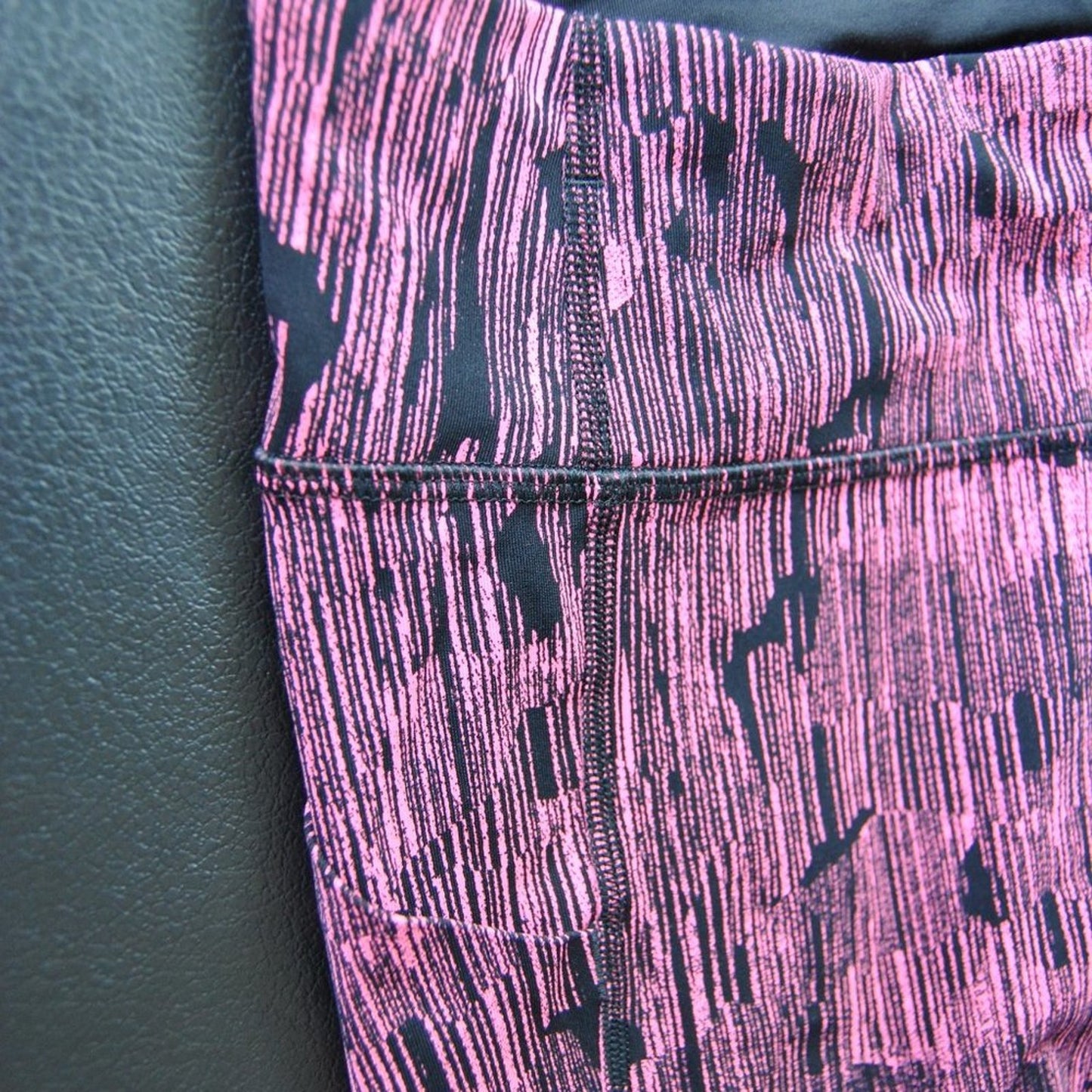 Lululemon Leggings with Pockets Pink and Black Size 6