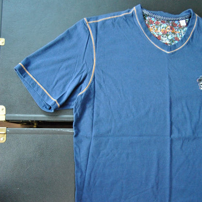 Robert Graham Medium Blue Short Sleeve Shirt w/ Small Skull Logo