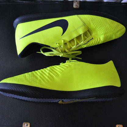 Nike Phantom Venom Neon Yellow & Black Turf Shoes Size: 12