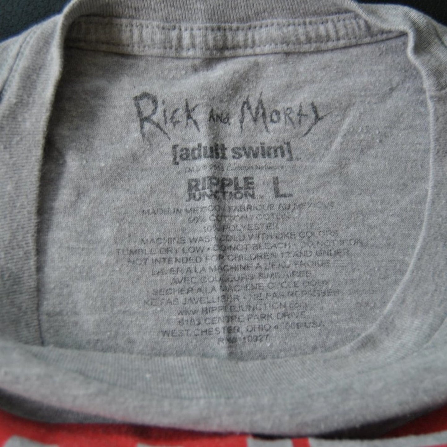 Rick & Morty Large Gray Short Sleeve Shirt Wanted Poster Design