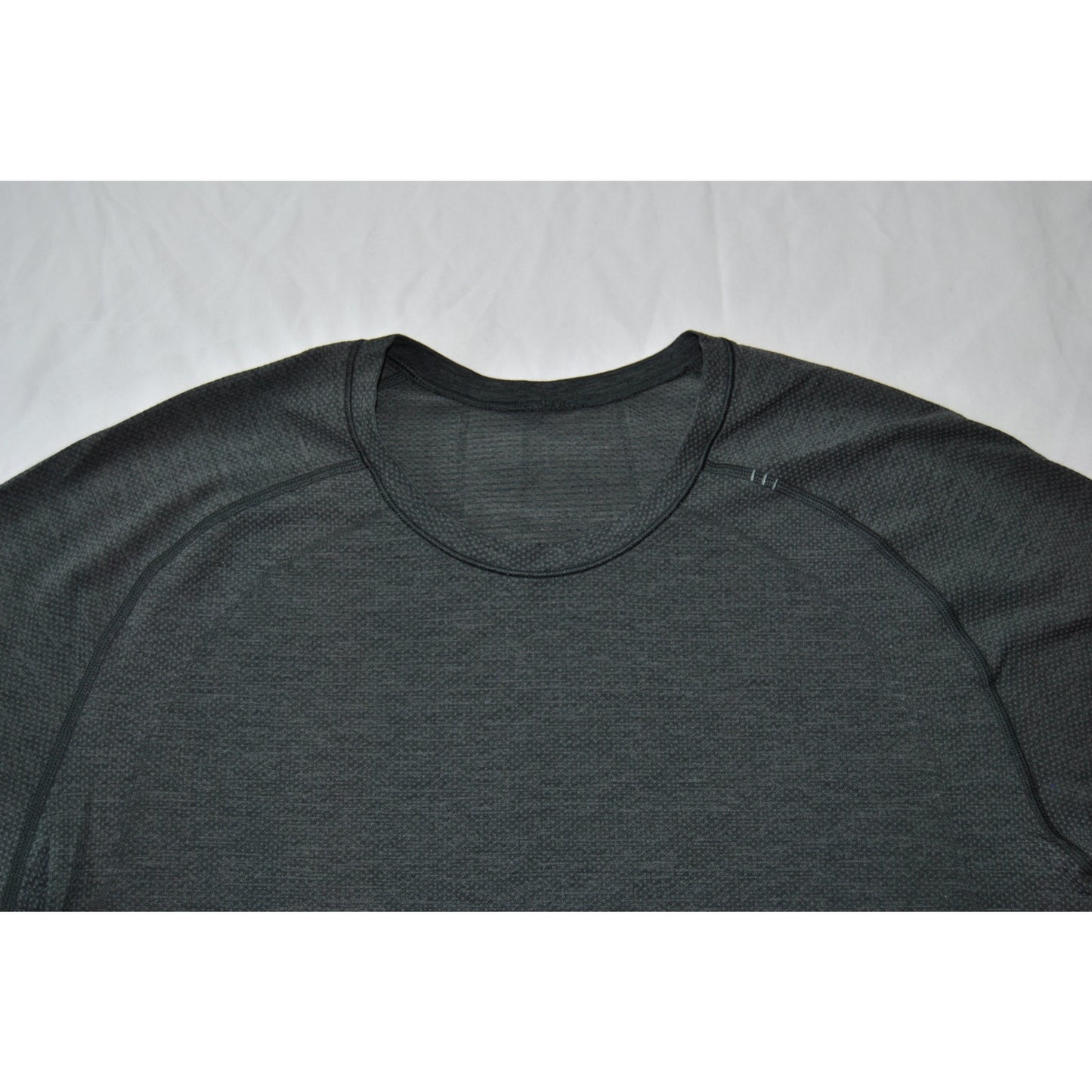 Metal Vent Tech Graphite Grey/Black Short Sleeve Shirt