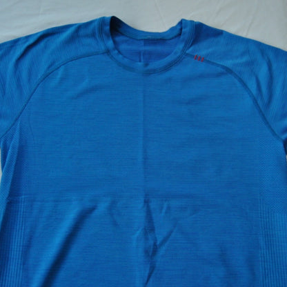 Lululemon Small Blue Short Sleeve Shirt
