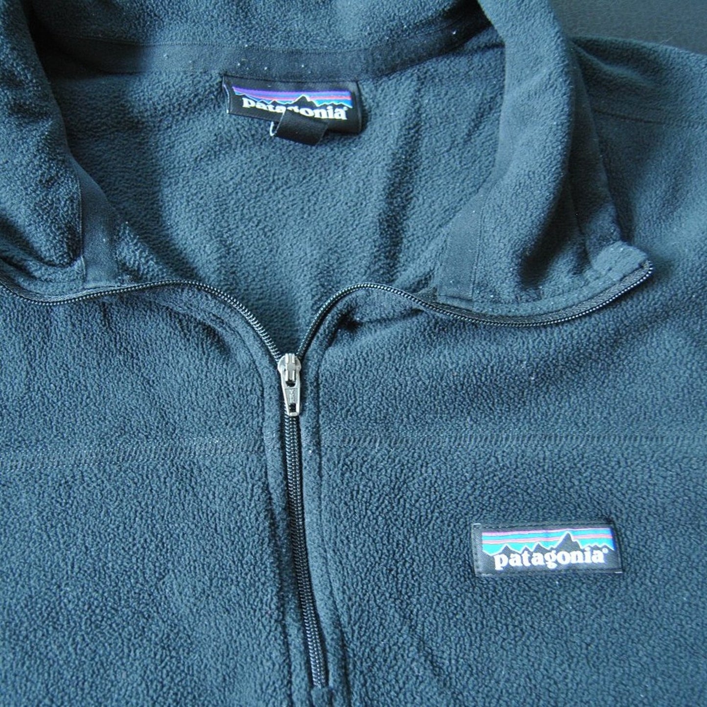 Patagonia Micro D Medium Black 1/4 Zip Fleece Pullover
