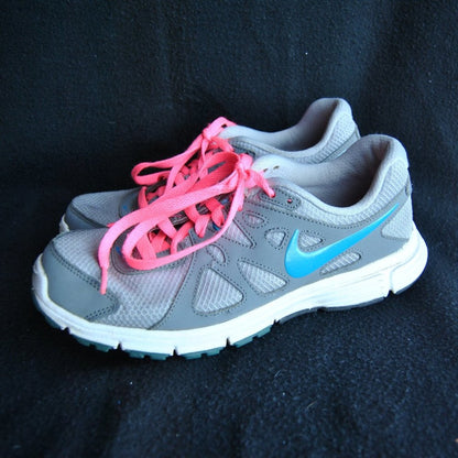 Nike Revolution 2 Running Shoes Size: 7 Women's Gray and Blue with Pink Laces