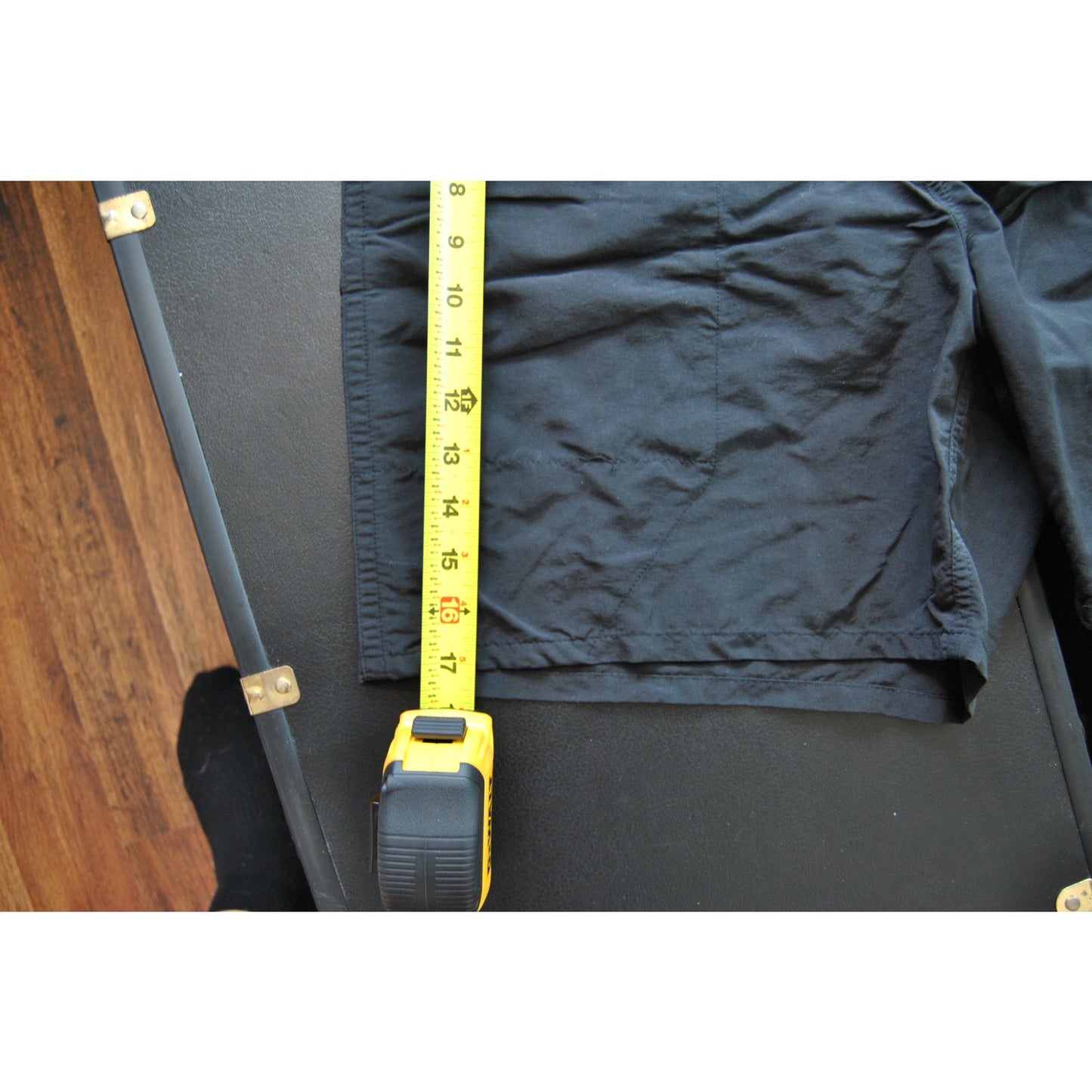 Patagonia Large Black 7" Inseam Shorts w/ Front & back Pocket