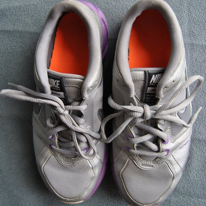 Nike Flywire Quick Fit Silver & Purple Athletic Shoes Size: 7 Women's
