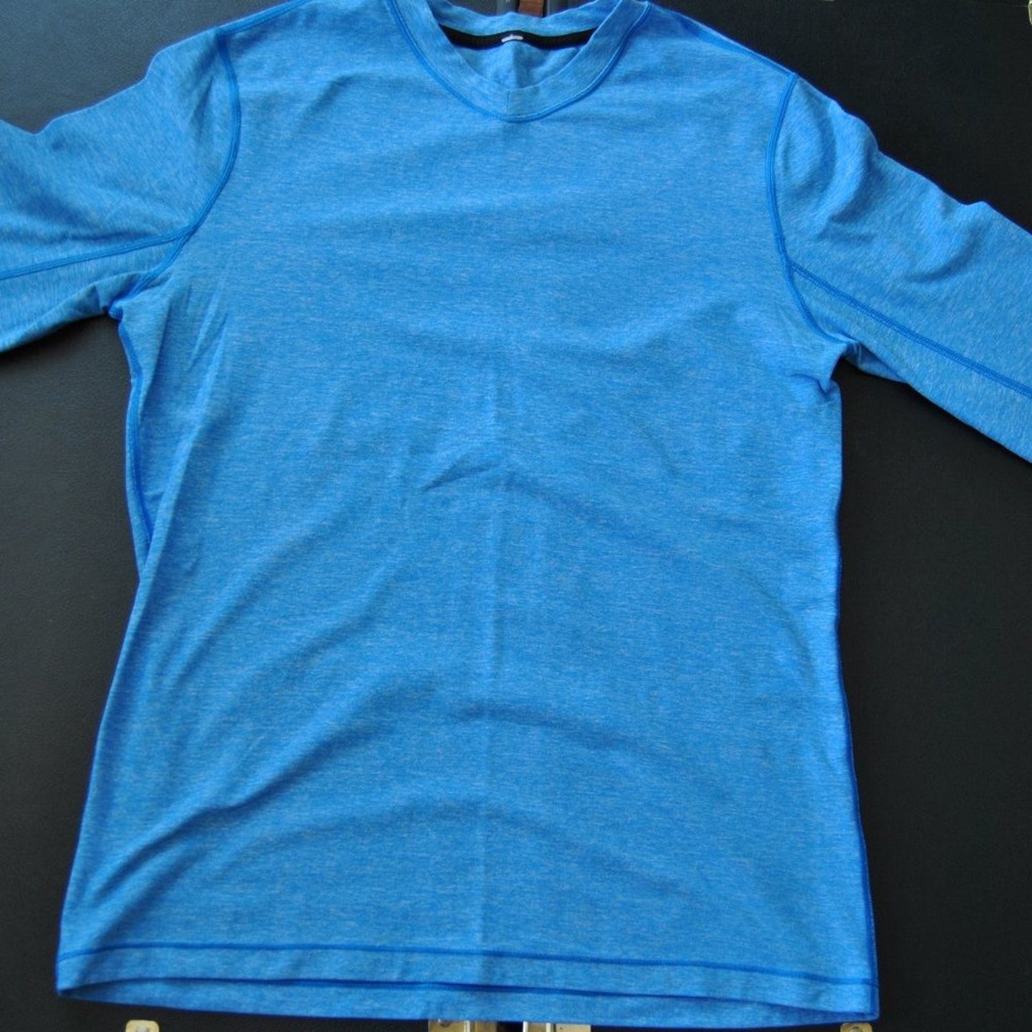 Lululemon Medium Surge Warm Blue w/ Black Accent & Logo Long Sleeve Shirt