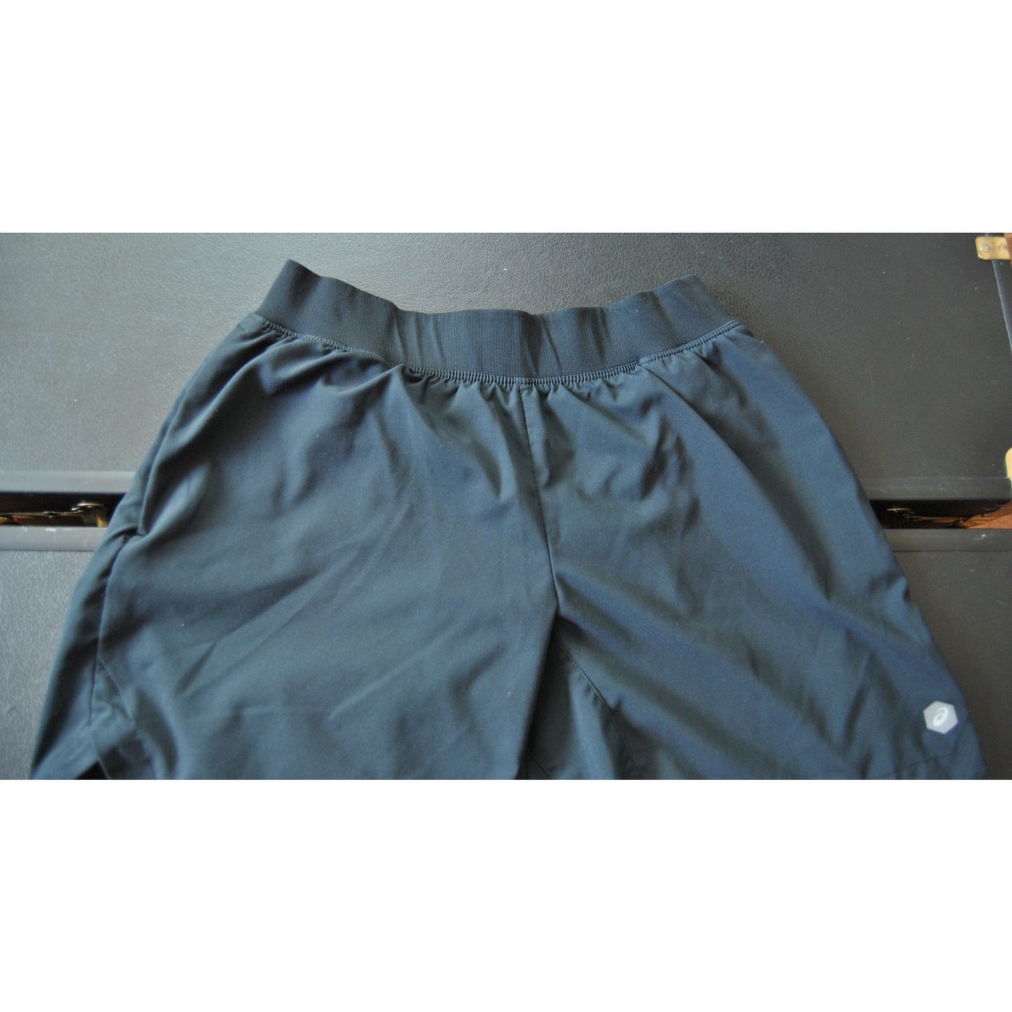 Asics Small Black 7" inseam Shorts with Pockets
