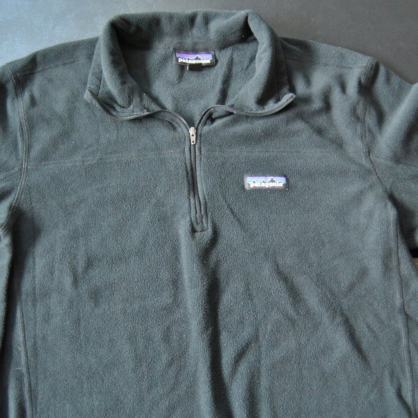 Patagonia Micro D Medium Black 1/4 Zip Fleece Pullover