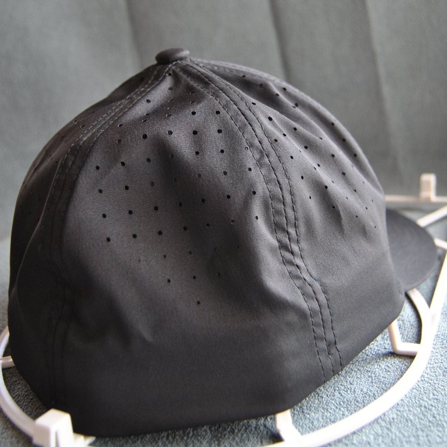Rawlings Black & White Fitted Hat Size: Small/Medium