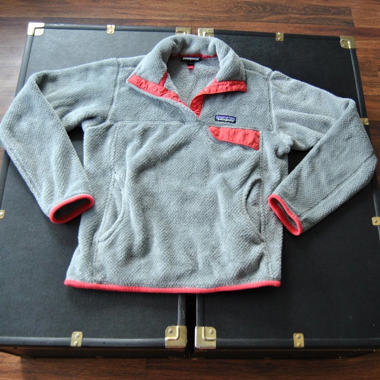 Patagonia Small Gray & Pink Women's Re Tool Snap-T Fleece Pullover Sweater