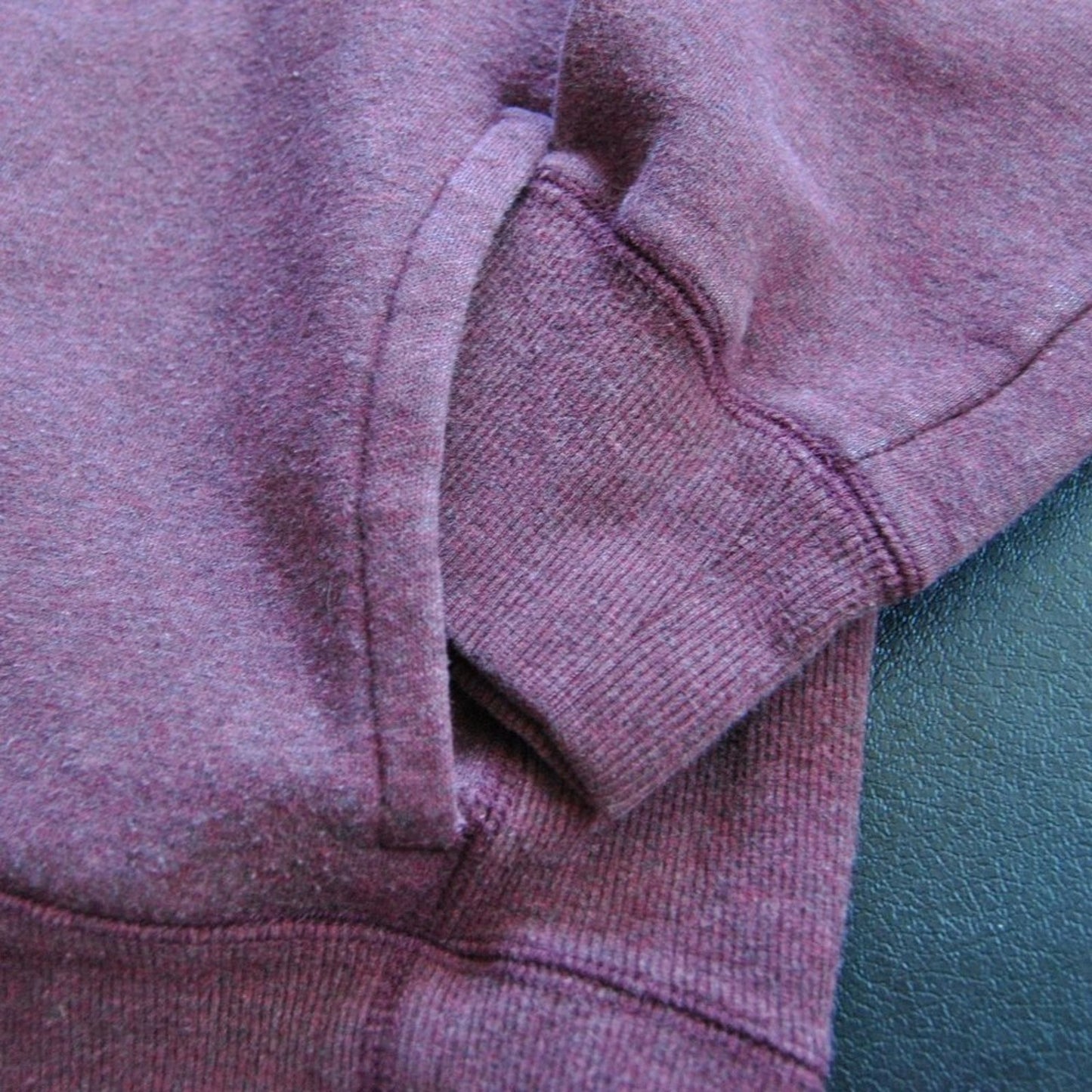 Moosejaw Mountaineering Medium Crewneck Sweater with Pockets Maroon