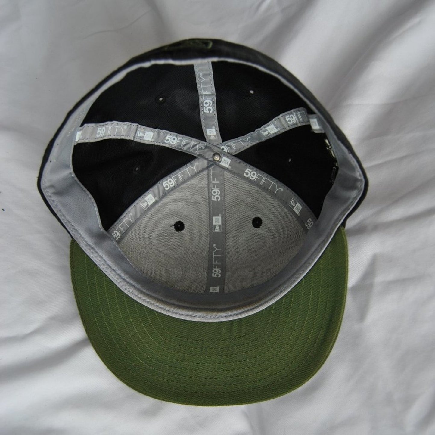 Atlanta Braves MLB Player Hat Fitted 7 3/8 Bradley Camo Black