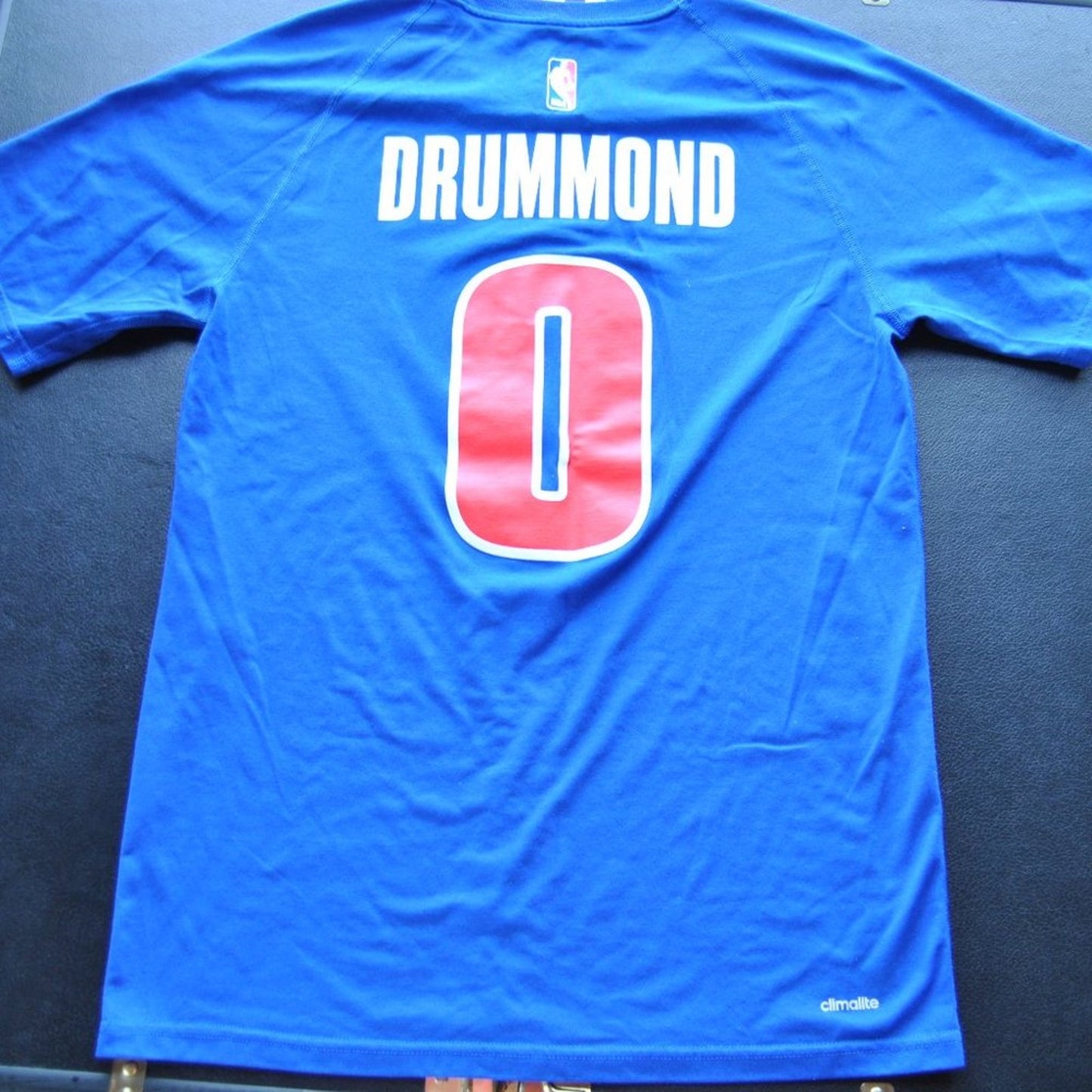 Detroit Pistons Drummond Medium Adidas NBA Short Sleeve Shirt