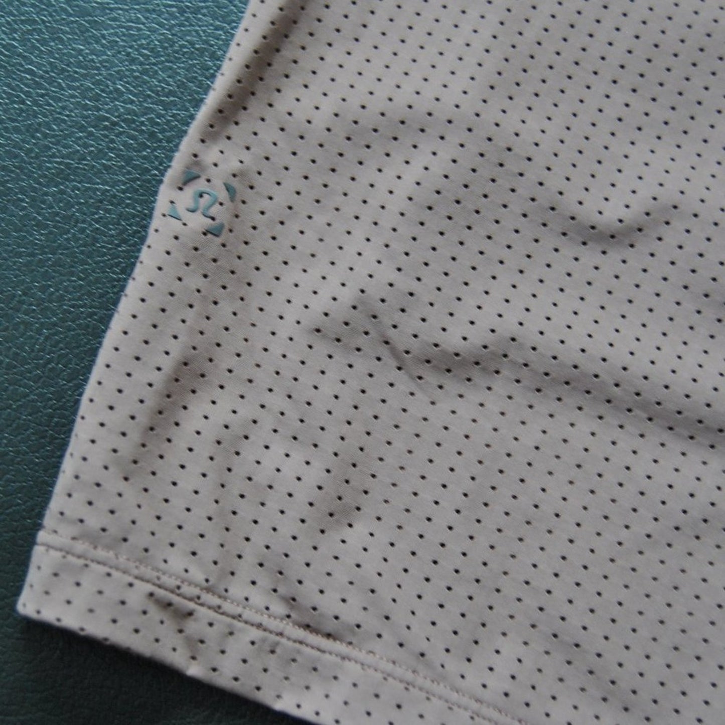 Lululemon Small Step Back Jump Mesh Athletic Short Dust Red 8" Inseam