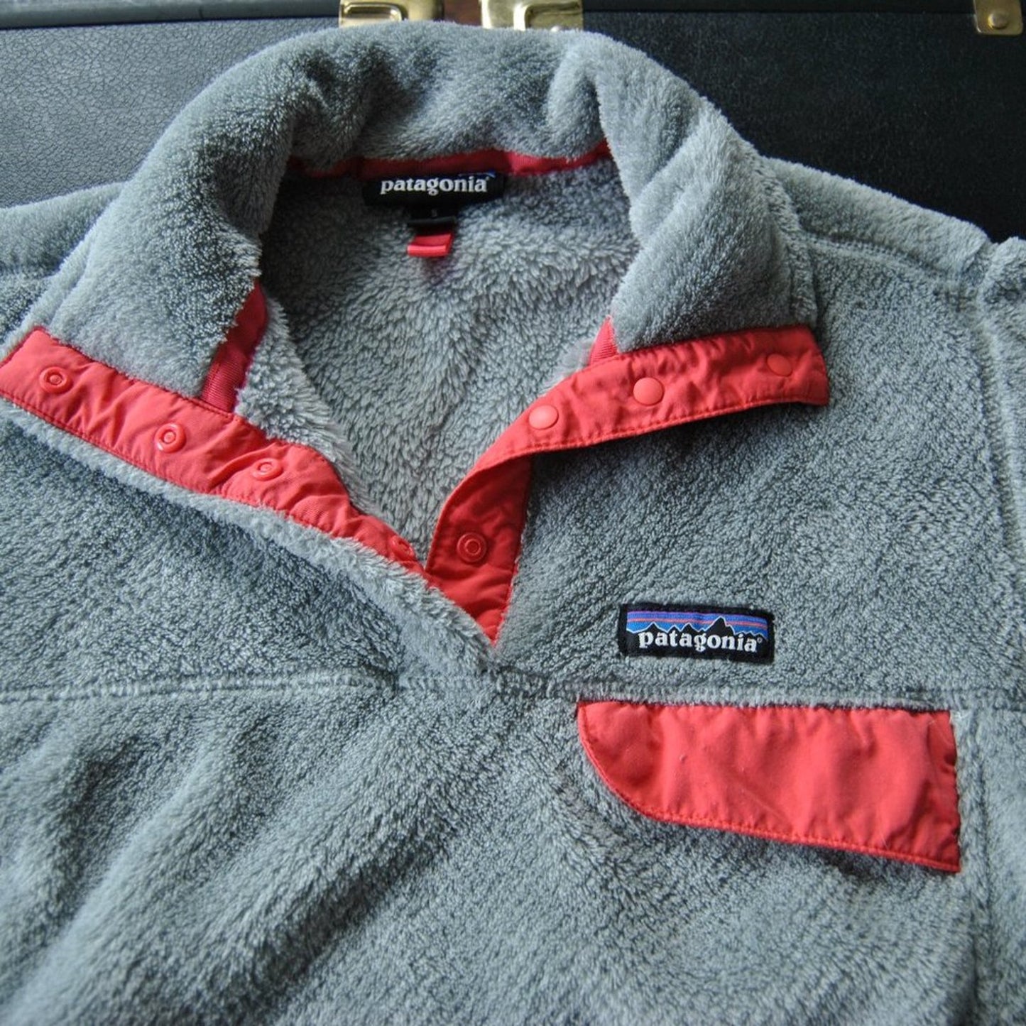 Patagonia Small Gray & Pink Women's Re Tool Snap-T Fleece Pullover Sweater