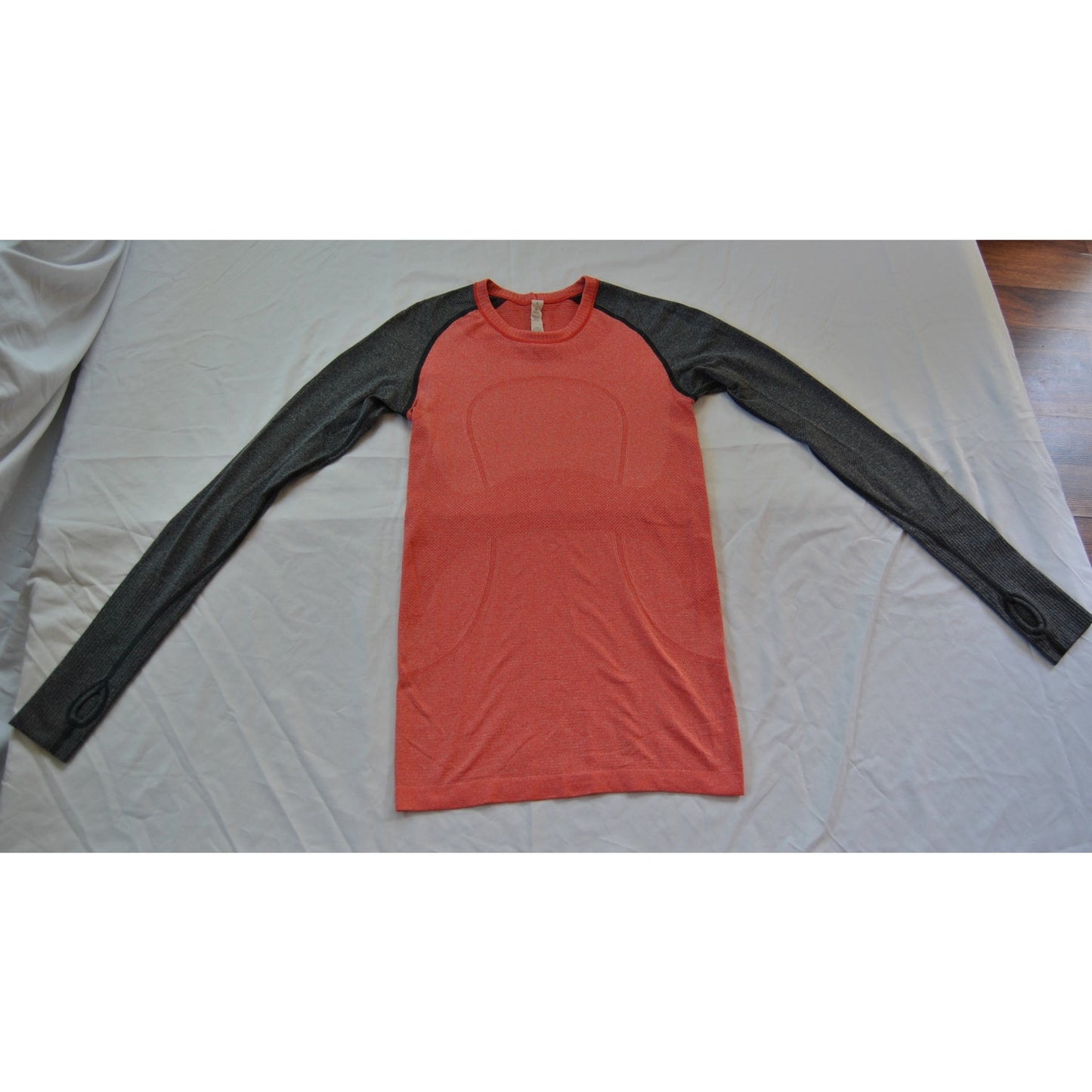 Lululemon Swiftly Tech Pink w/ Gray Size 4 Sleeves Long-Sleeve