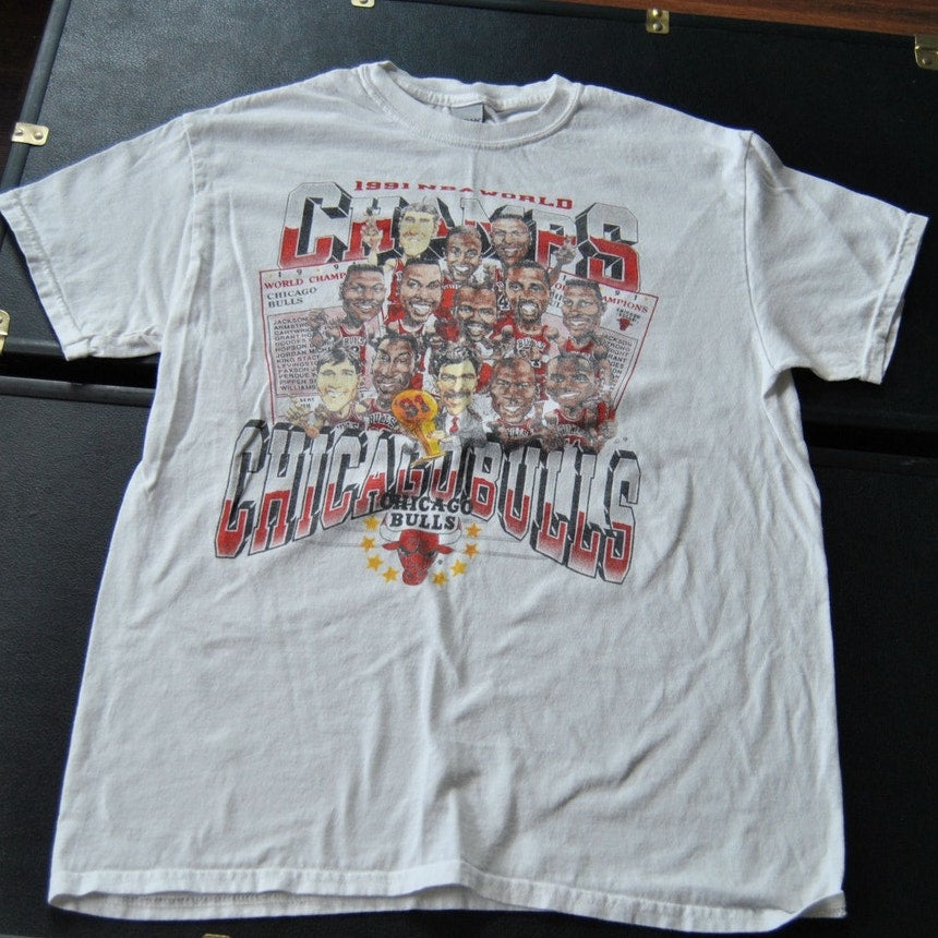 Chicago Bulls 1991 NBA World Champions Medium Short Sleeve Shirt