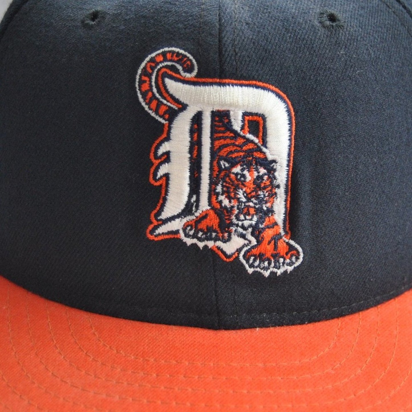 Vintage Detroit Tiger New Era Fitted Hat 7 3/8 Navy/Black & Orange