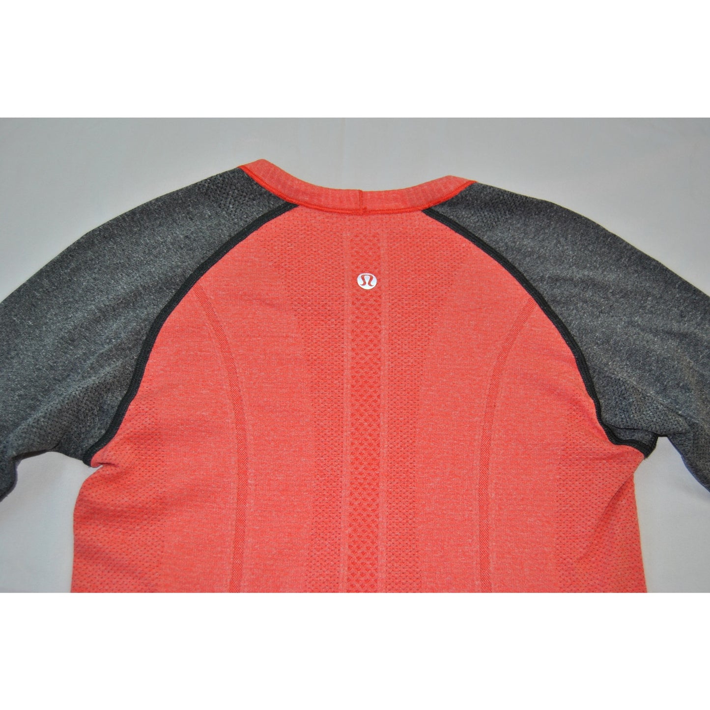 Lululemon Swiftly Tech Pink w/ Gray Size 4 Sleeves Long-Sleeve