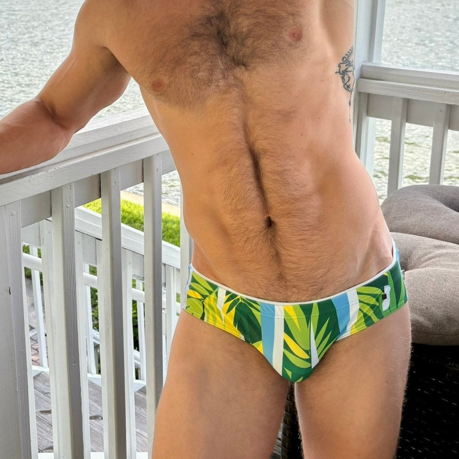Marcuse Baby Blue w/ Plant Inspired Design Brief Size: Medium