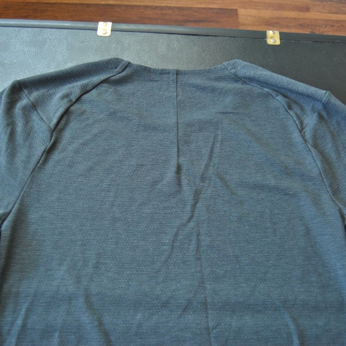 Lululemon Athletica Small Dark Gray Long Sleeve Shirt