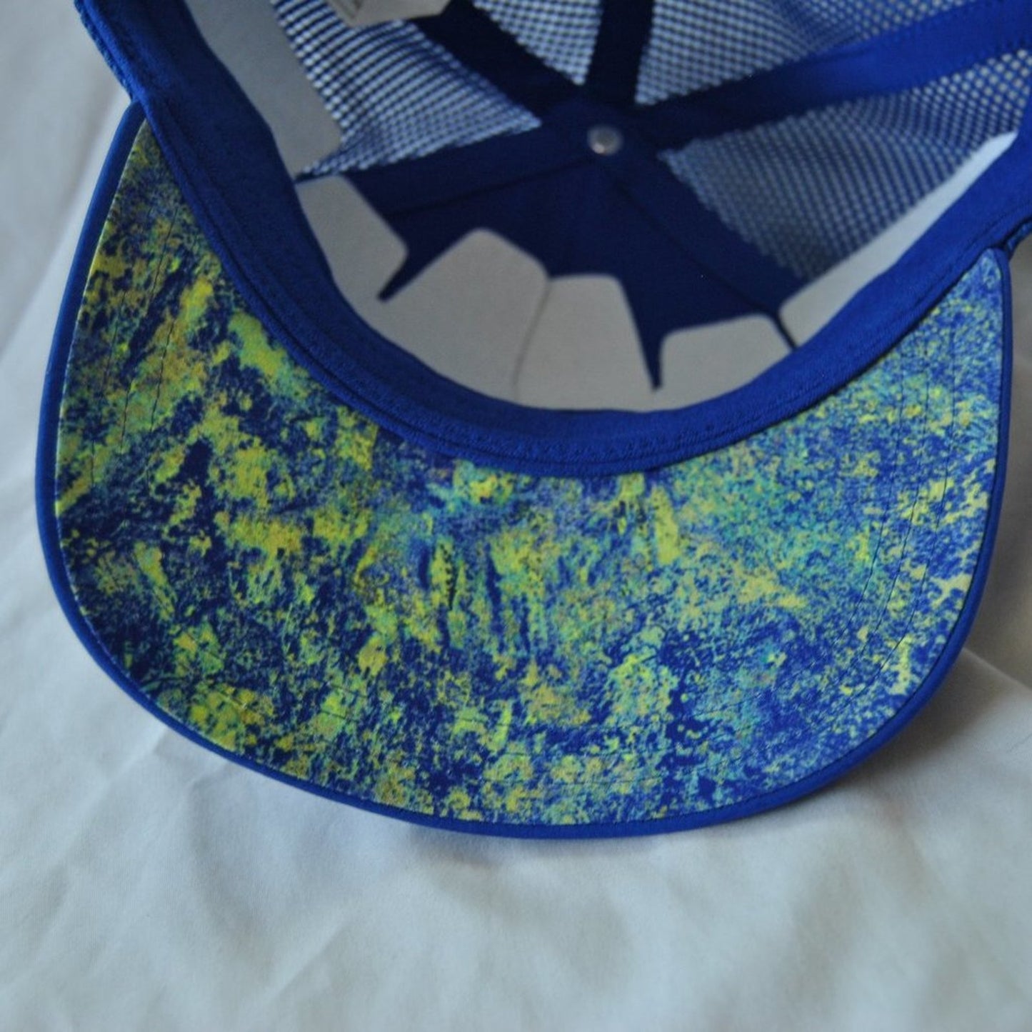 Lululemon Limited Edition Medium/Large Blue Snap Back Hat (NEW)