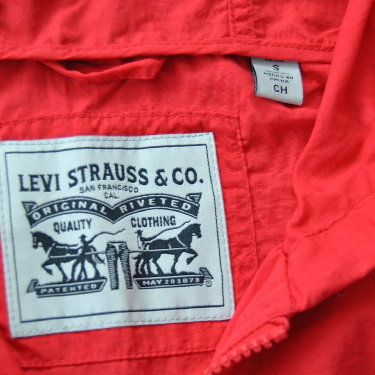 Levi Strauss & Co. Small Red White & Blue Hooded Quarter Zip Windbreaker Jacket