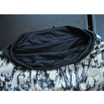 Lululemon Black White Size: 6 Skirt