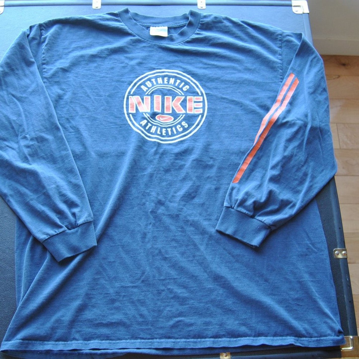 Nike X-Large Blue & Orange Vintage Long Sleeve Shirt