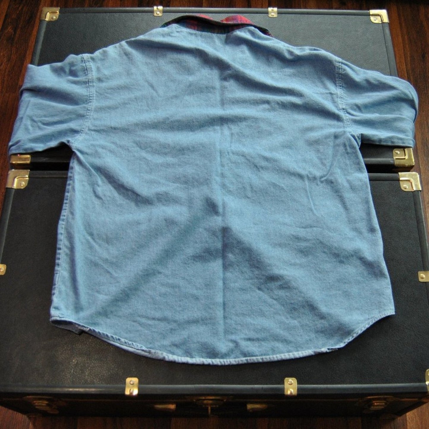 Looney Tunes Medium Jean Button Down Long Sleeve Shirt w/ Flannel Collar