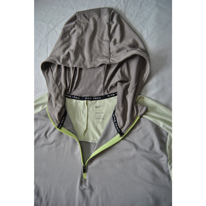 Nike Trail Lightweight Medium Gray & Yellow Quarter-zip Hoodie