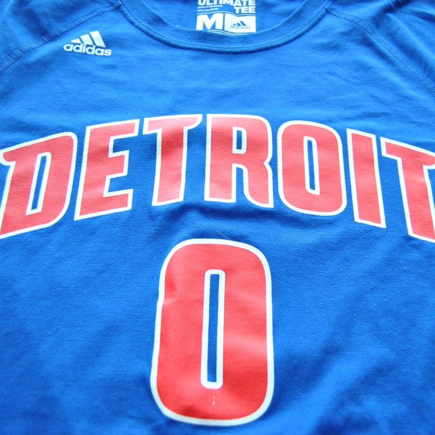 Detroit Pistons Drummond Medium Adidas NBA Short Sleeve Shirt