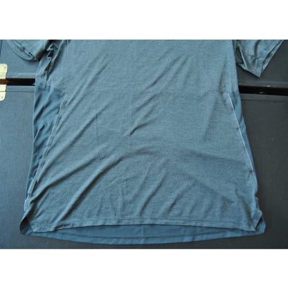 Lululemon Medium/Large Gray & Black Two-tone Short Sleeve Shirt