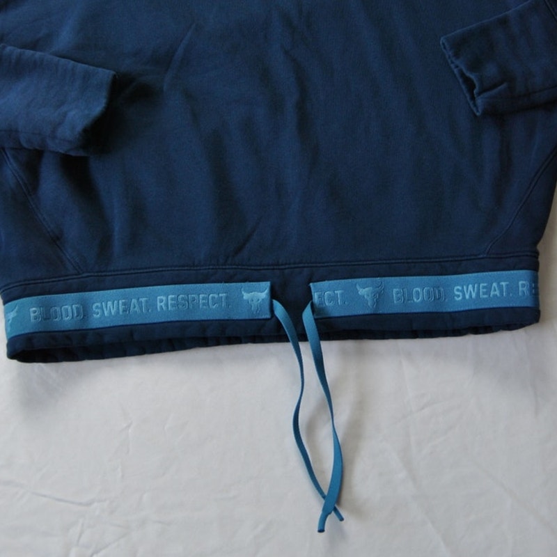 Project Rock Medium Under Armour Crop Top Sweater