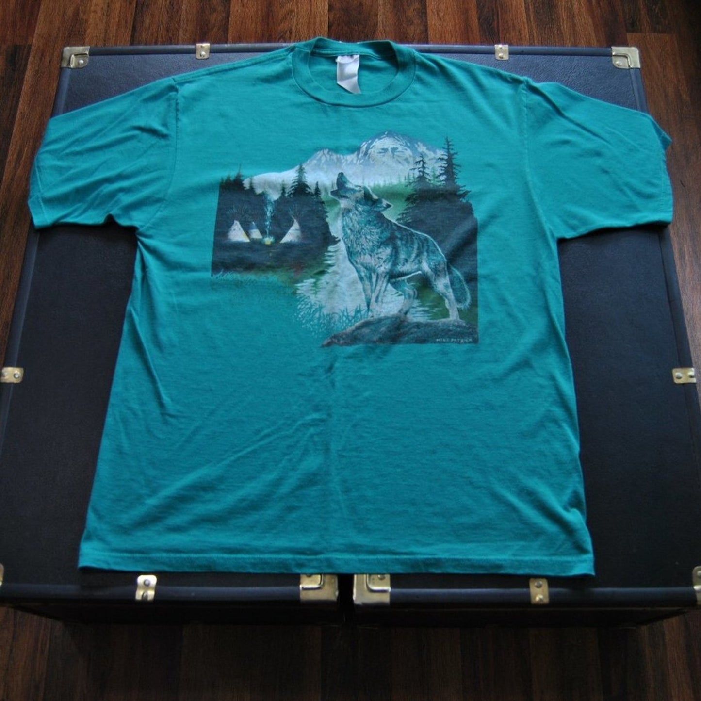 Wolf by Mike Patrick Large Teal Short Sleeve Shirt