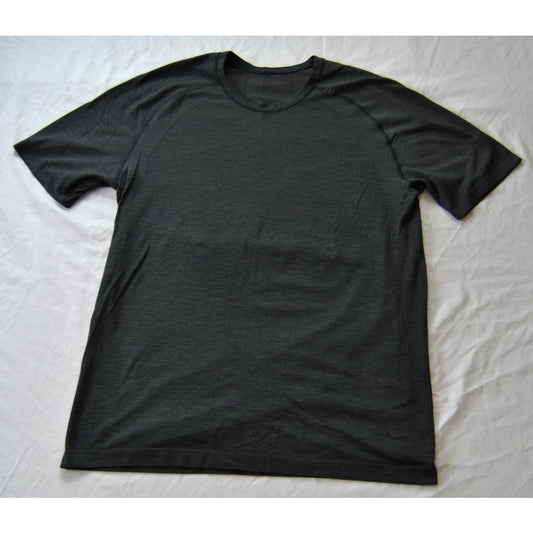 Metal Vent Tech Graphite Grey/Black Short Sleeve Shirt
