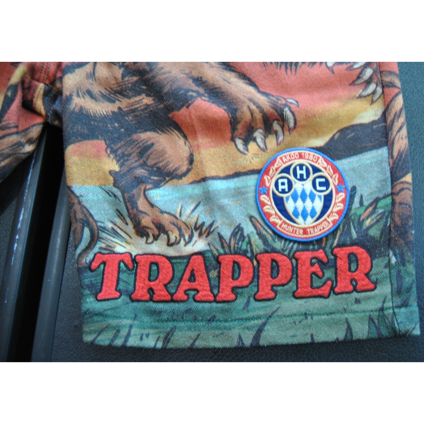 Akoo Hunter Trapper Small Lion & design Pattern Shorts w/ Pockets