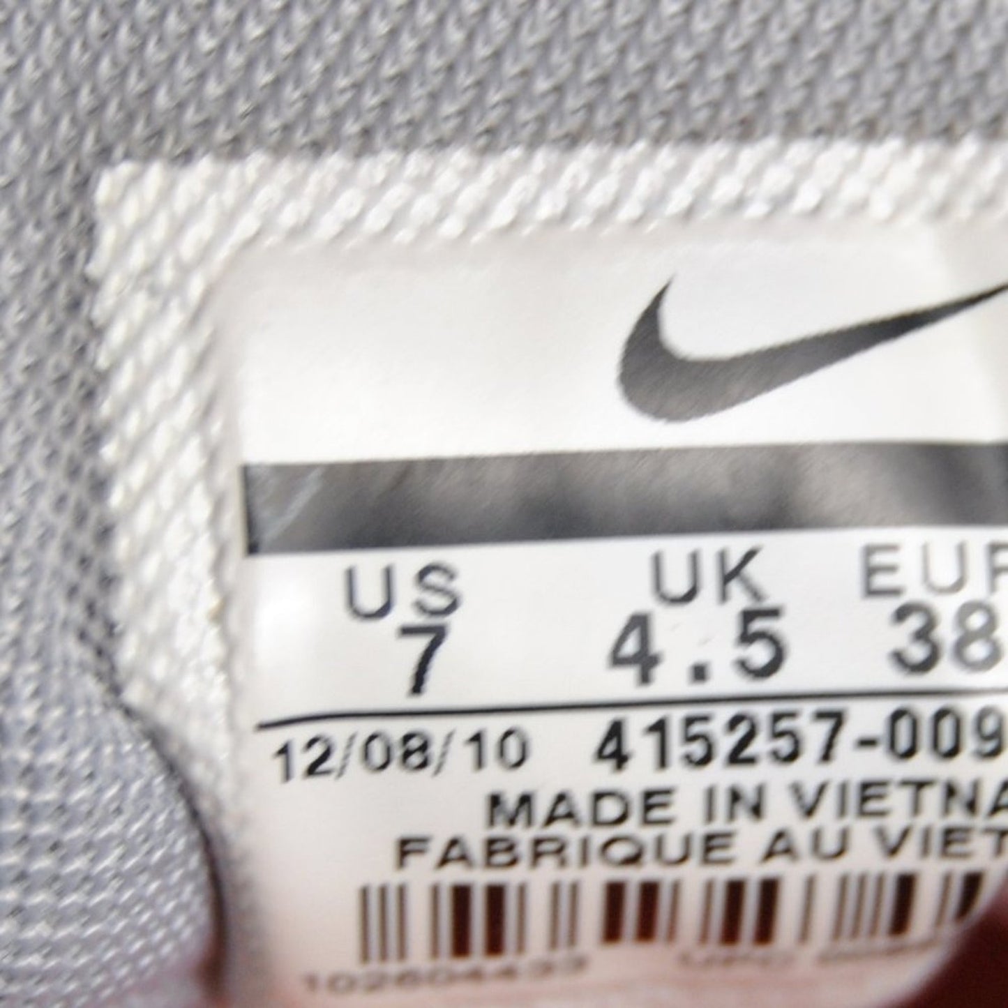 Nike Flywire Quick Fit Silver & Purple Athletic Shoes Size: 7 Women's