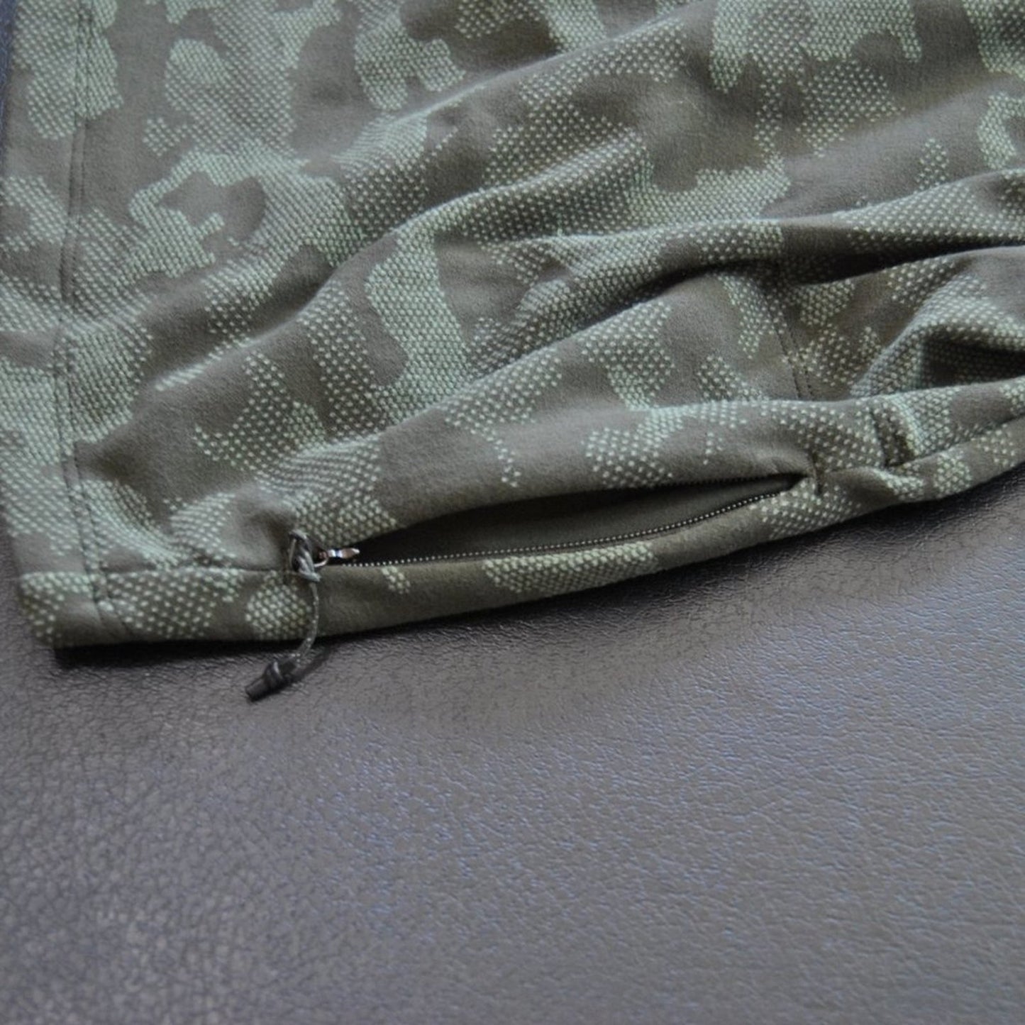 Lululemon Large Surge Warm Heritage Camo Olive Green 1/2 Zip Pullover