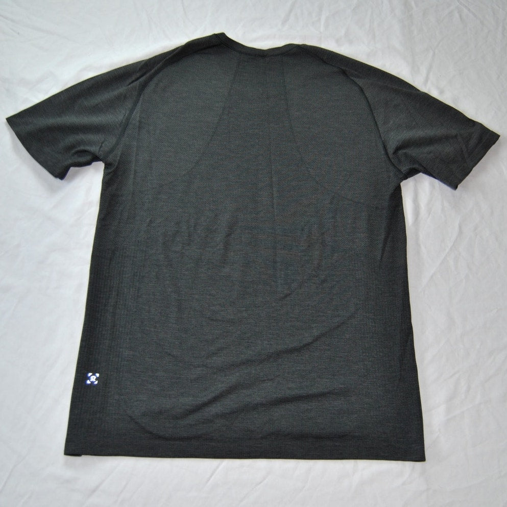 Metal Vent Tech Graphite Grey/Black Short Sleeve Shirt