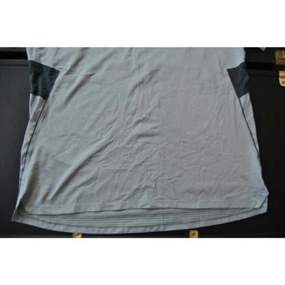 Lululemon Two Toned Gray Short Sleeve Shirt