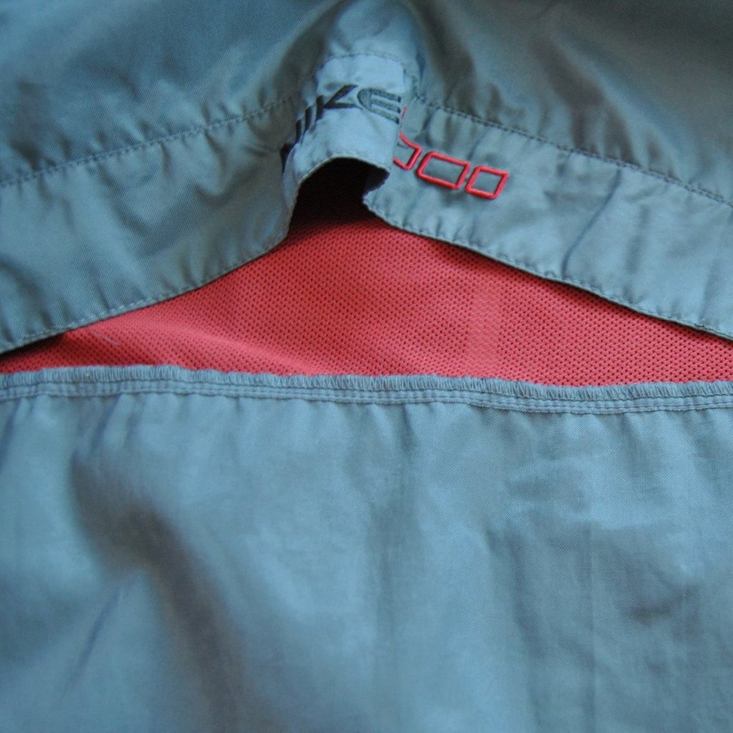 Large Vintage Nike Rain Jacket with Hideaway Hoodie Gray Red