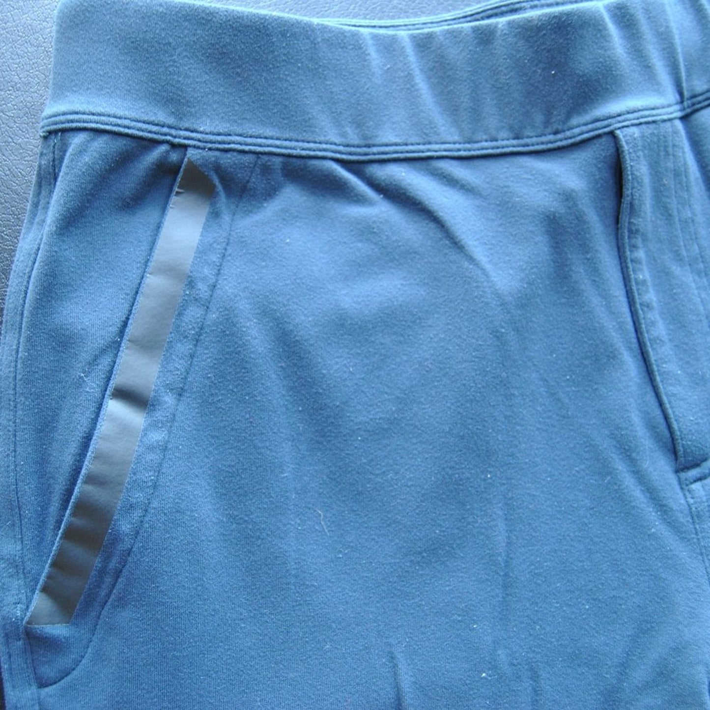 Lululemon Sweatpants Medium Blue w/ Black Stripe & Zipper Pockets